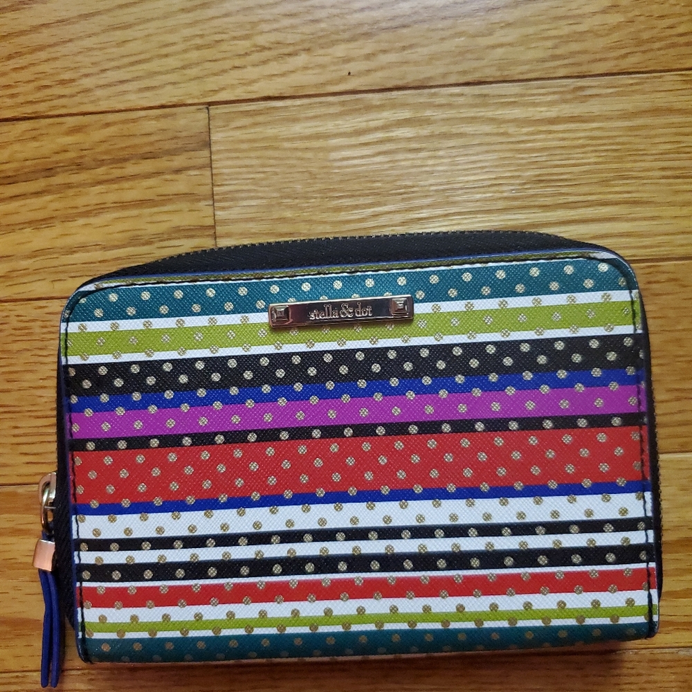 Stella & Dot Wallet